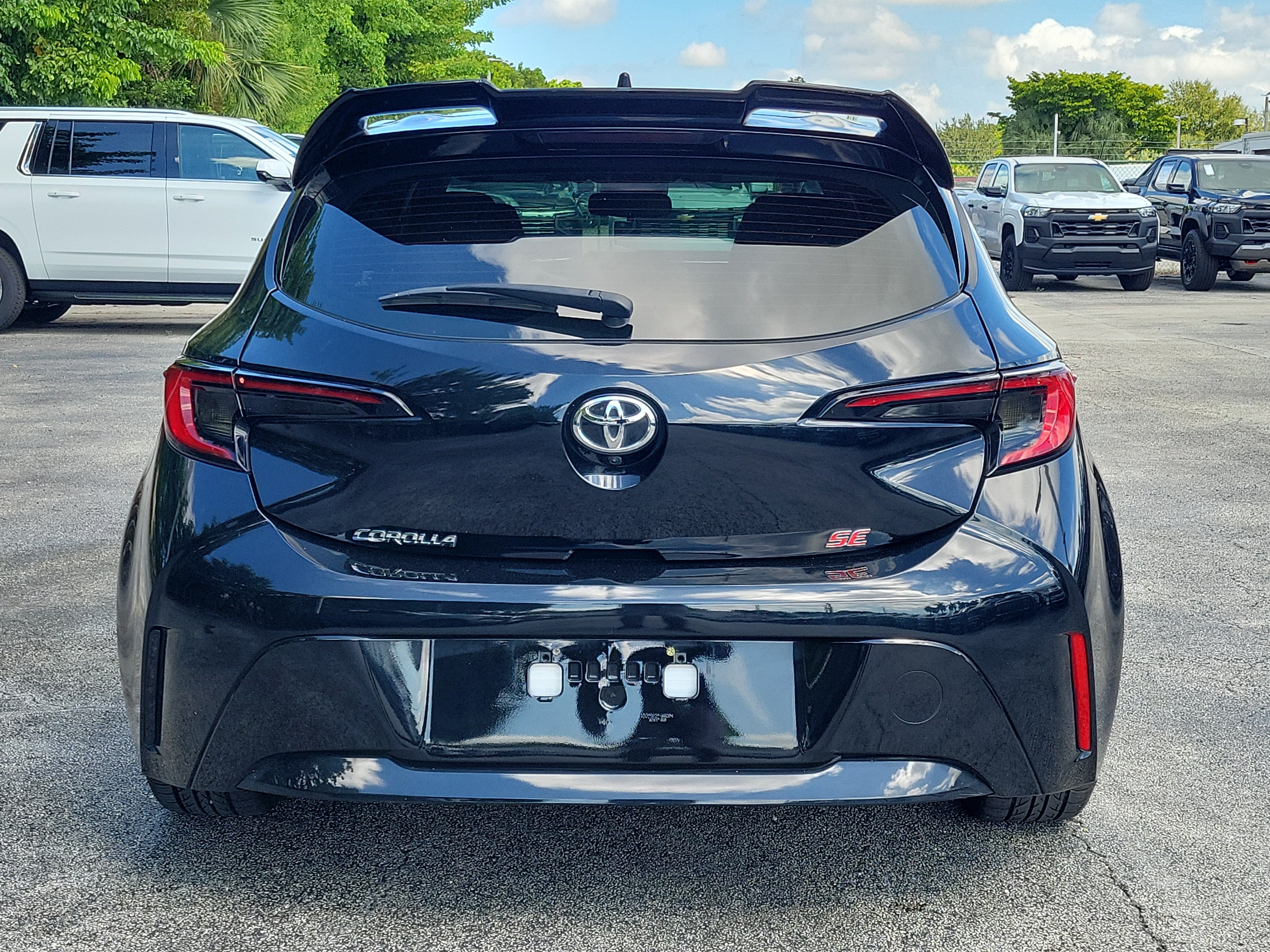 Used 2025 Toyota Corolla SE FWD image 4