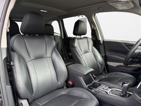 Used 2023 Subaru Forester Limited w/ Popular Package #2 image 16