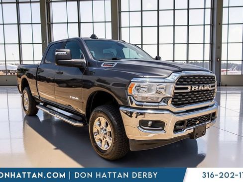 Used 2024 RAM 2500 Big Horn AWD/4WD image 37