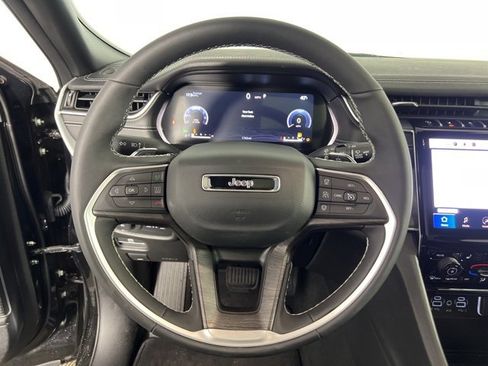 New 2025 Jeep Grand Cherokee L Limited w/ Trailer Tow Package image 16