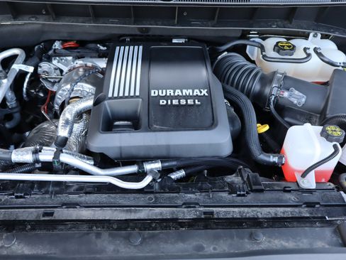 Used 2025 Chevrolet Silverado 1500 LTZ w/ LTZ Convenience Package II AWD/4WD image 42