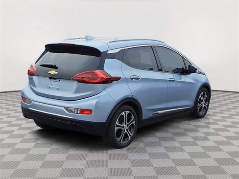 Used 2017 Chevrolet Bolt Premier w/ Driver Confidence II Package image 5