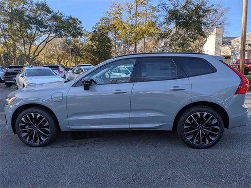 New 2026 Volvo XC60 T8 Ultra w/ Protection Package Premier image 7