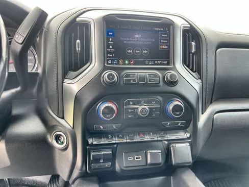 Used 2020 Chevrolet Silverado 1500 LT Trail Boss AWD/4WD image 18