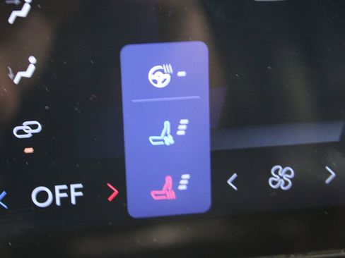 Used 2024 Lincoln Nautilus Reserve image 50