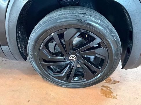 Used 2022 Volkswagen Atlas SE FWD image 8