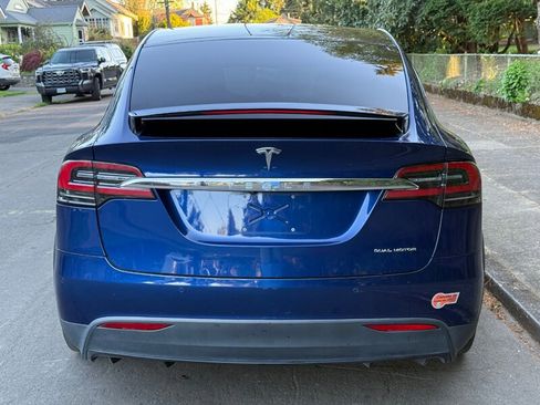 Used 2019 Tesla Model X AWD/4WD image 5
