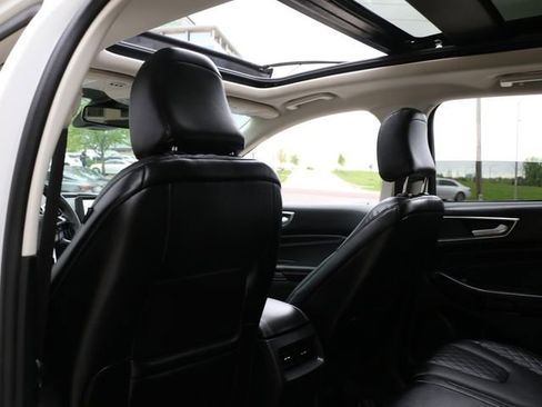 Used 2024 Ford Edge Titanium w/ Equipment Group 301A image 15