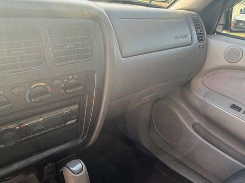 Used 2003 Toyota Tacoma PreRunner RWD image 26