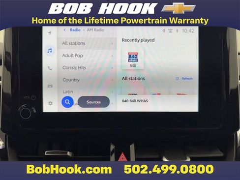 Used 2024 Toyota Corolla Cross XLE image 16