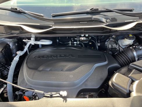 Used 2024 Honda Odyssey EX-L image 13