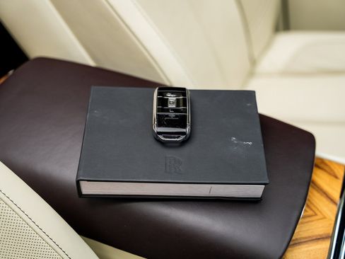 Used 2019 Rolls-Royce Cullinan image 82