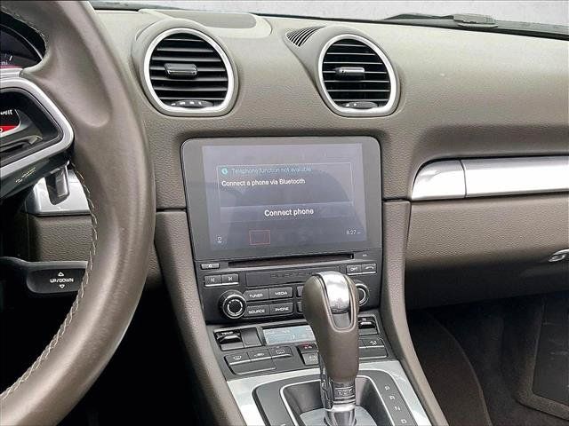Used 2019 Porsche 718 Boxster RWD image 8