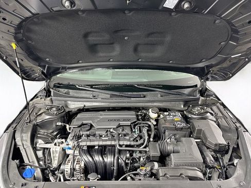 New 2026 Kia K4 FWD image 9