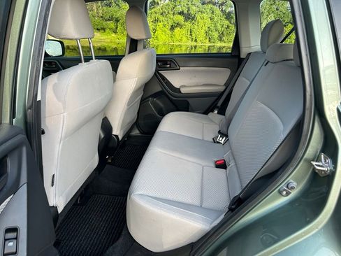Used 2018 Subaru Forester 2.5i AWD/4WD image 14