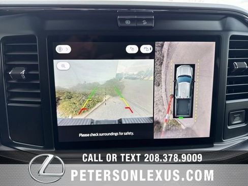 Used 2025 Ford F250 Lariat w/ FX4 Off-Road Package image 16