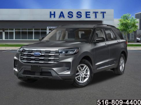 Used 2025 Ford Explorer Active image 1