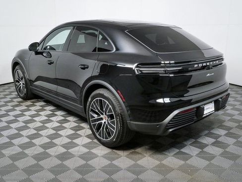 New 2026 Porsche Macan Electric image 3