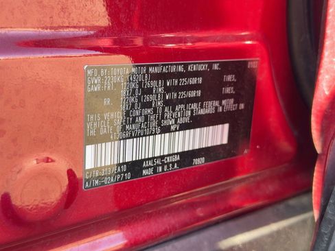 Used 2023 Toyota RAV4 Limited image 19