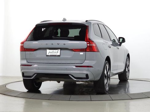 Used 2024 Volvo XC60 T8 Ultimate w/ Protection Package Premier AWD/4WD image 13