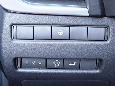 New 2026 Nissan Rogue SV FWD image 19