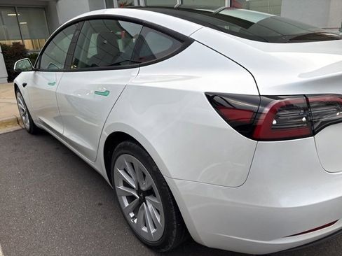 Used 2023 Tesla Model 3 Standard Range image 4