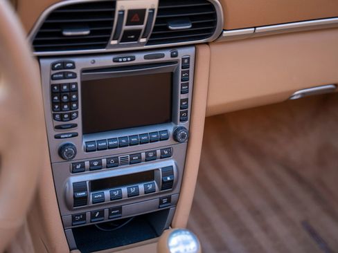 Used 2007 Porsche 911 Carrera S image 15