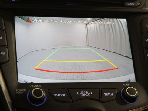 Used 2016 Hyundai Veloster Turbo image 12