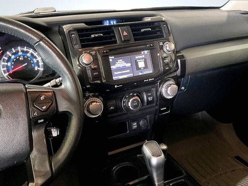 Used 2019 Toyota 4Runner TRD Off-Road image 6