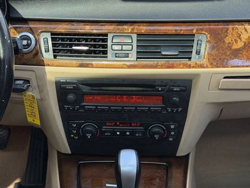 Used 2006 BMW 325i Sedan image 13