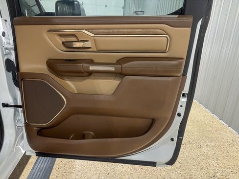 Used 2019 RAM 1500 Limited image 28