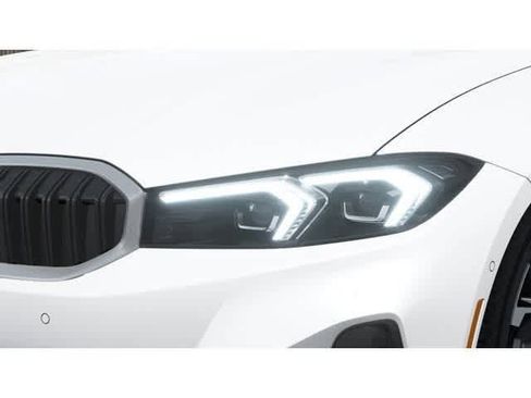 Used 2026 BMW 330i xDrive Sedan w/ Convenience Package AWD/4WD image 6