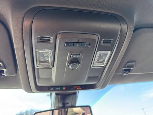 Used 2021 GMC Yukon SLT image 49