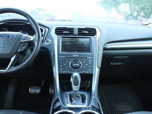 Used 2014 Ford Fusion Titanium FWD image 18