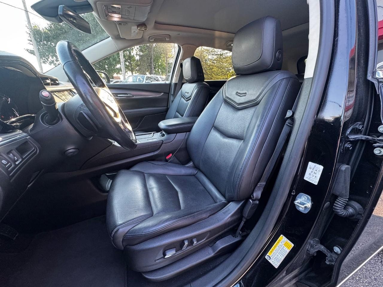 Used 2018 Cadillac XT5 Premium Luxury FWD image 18