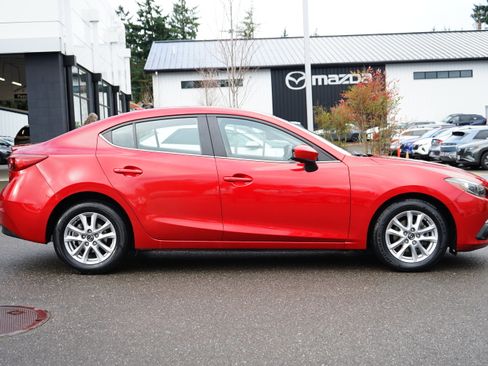 Used 2014 MAZDA MAZDA3 i Grand Touring image 2