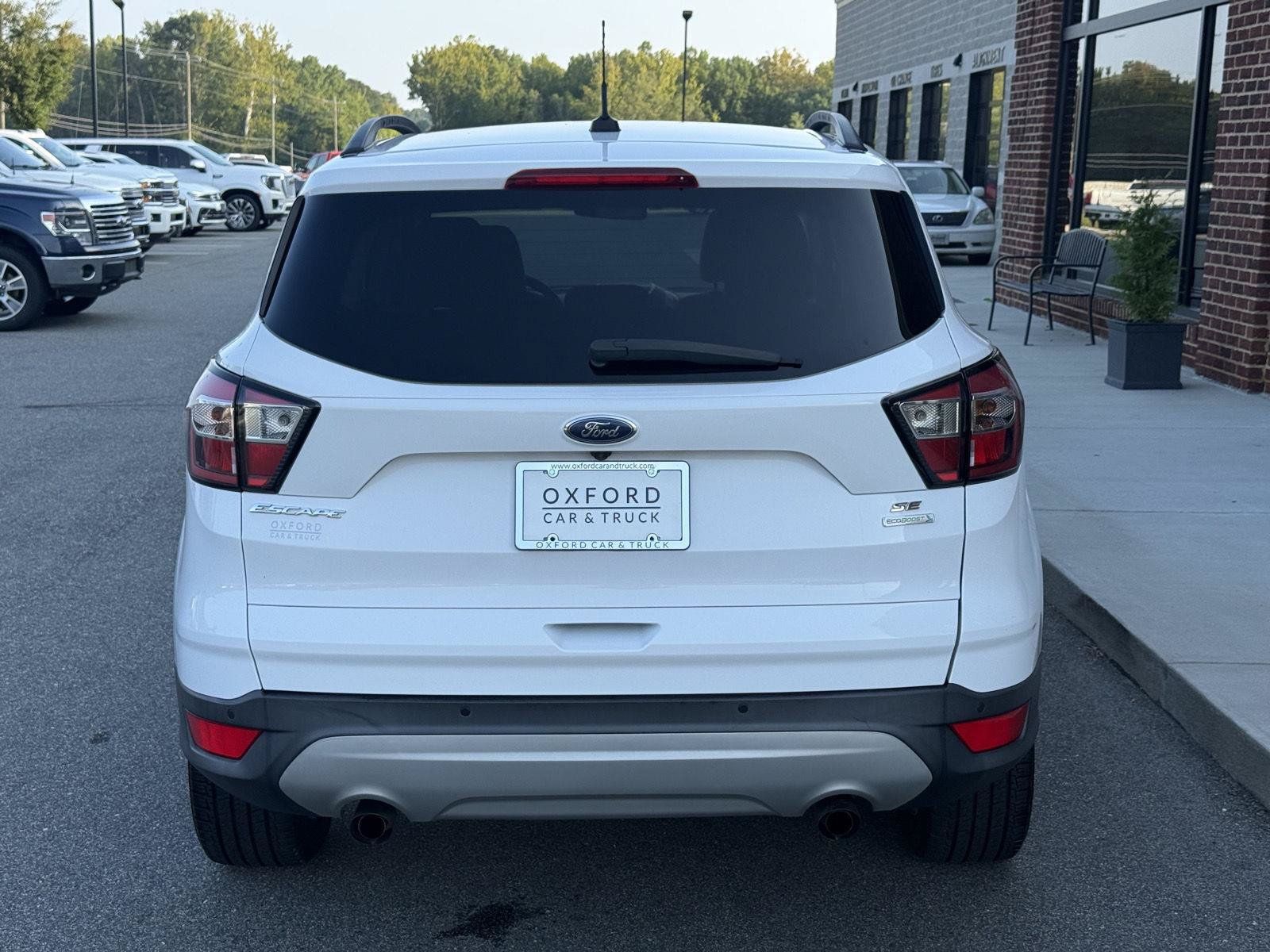 Used 2017 Ford Escape SE w/ Equipment Group 201A FWD image 22