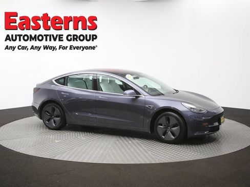 Used 2019 Tesla Model 3 Standard Range RWD image 42