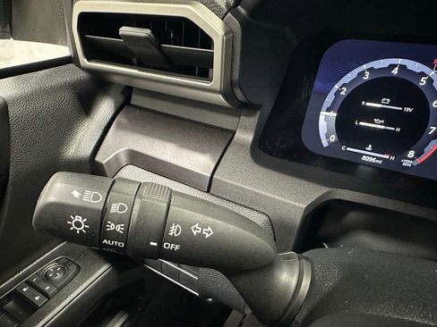 Used 2025 Toyota 4Runner TRD Off-Road image 21