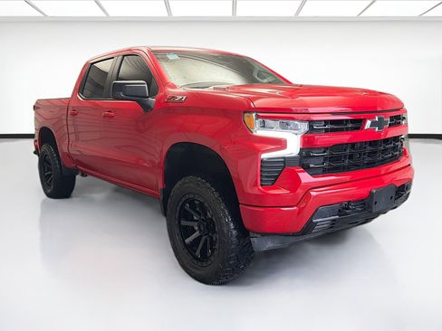 Used 2023 Chevrolet Silverado 1500 RST image 3