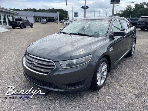 Used 2019 Ford Taurus SE FWD image 3