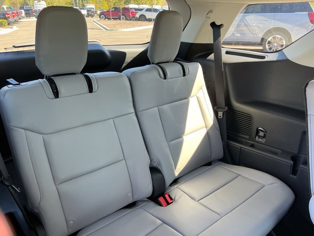 New 2026 Ford Explorer Active w/ Active Comfort Package AWD/4WD image 29