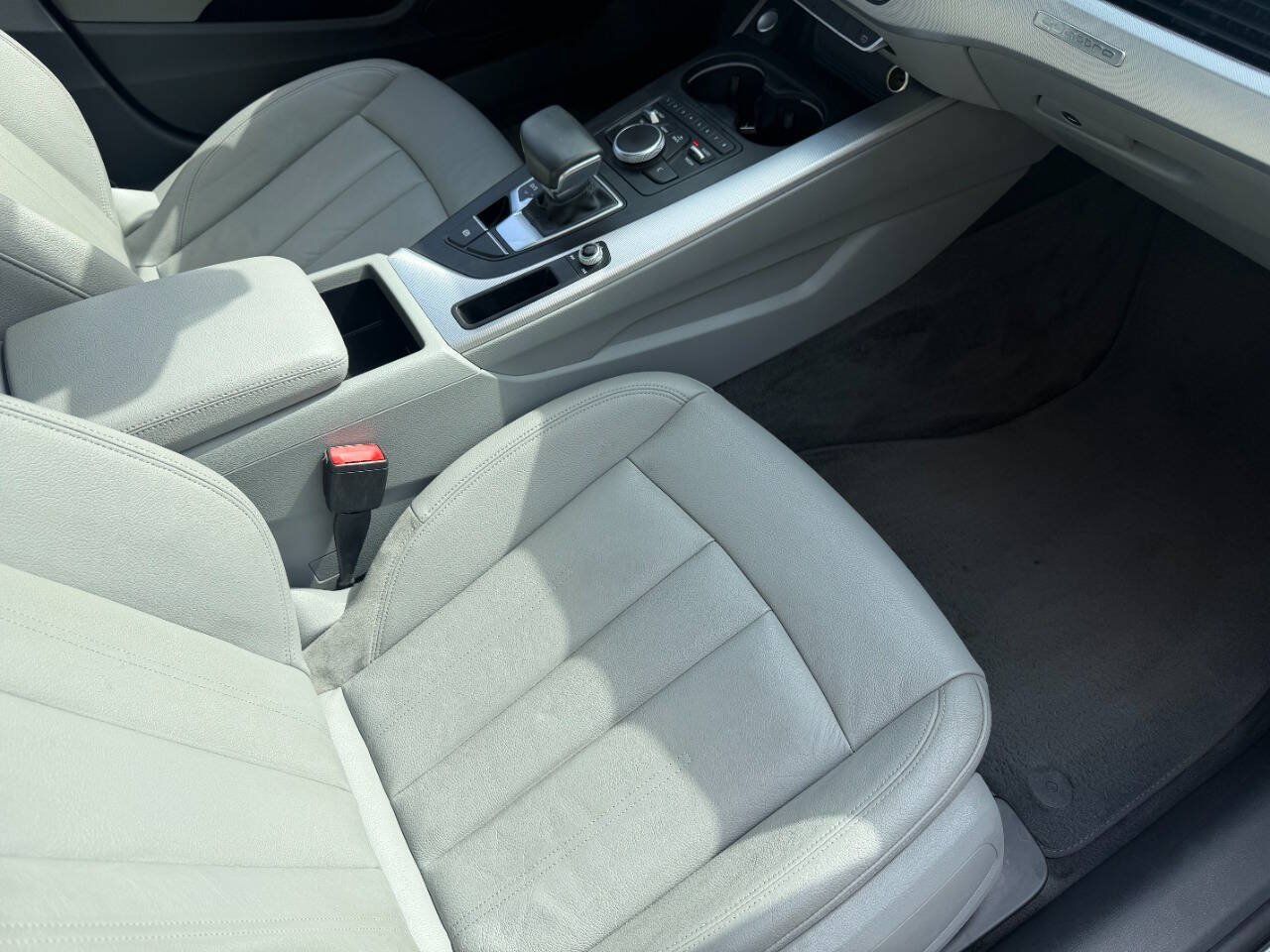 Used 2017 Audi A4 2.0T Premium w/ Convenience Package AWD/4WD image 26