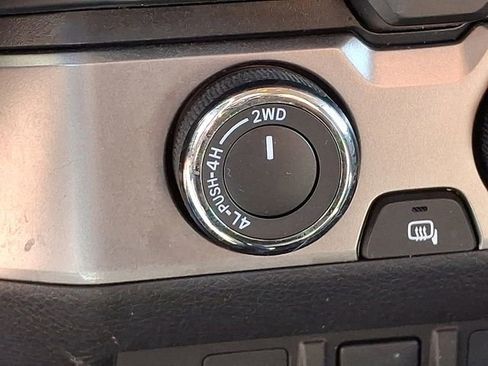 Used 2022 Toyota Tacoma SR image 29