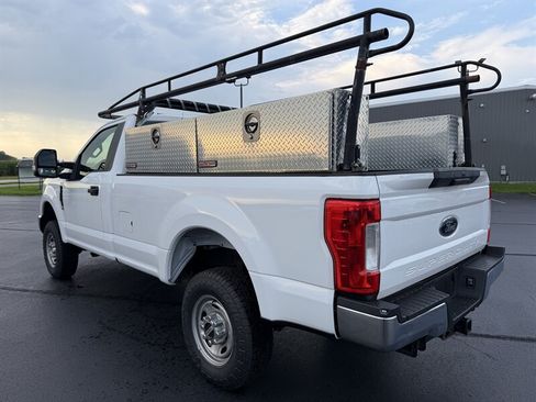 Used 2018 Ford F250 XL w/ XL Value Package AWD/4WD image 9