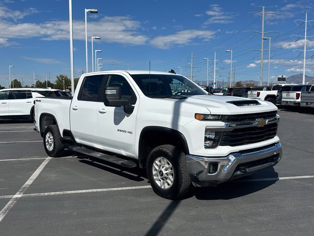 Used 2025 Chevrolet Silverado 2500 LT w/ Convenience Package AWD/4WD image 9