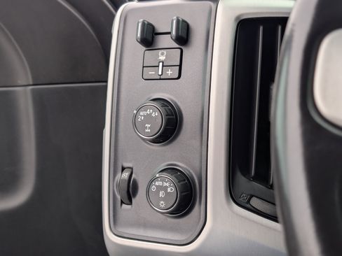 Used 2018 GMC Sierra 1500 SLE w/ SLE Value Package image 25