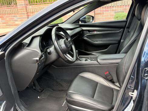 Used 2021 MAZDA MAZDA3 s FWD image 6