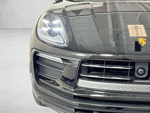 Certified 2026 Porsche Macan AWD/4WD image 27