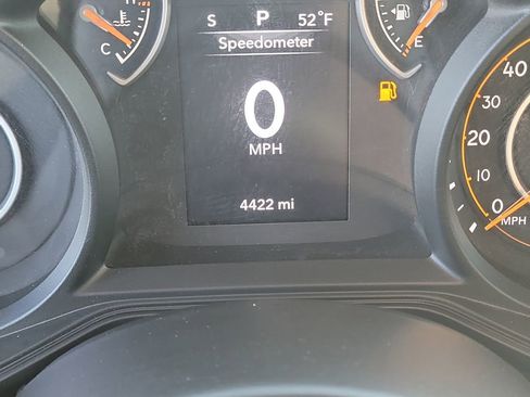 Used 2024 Jeep Gladiator Sport image 30